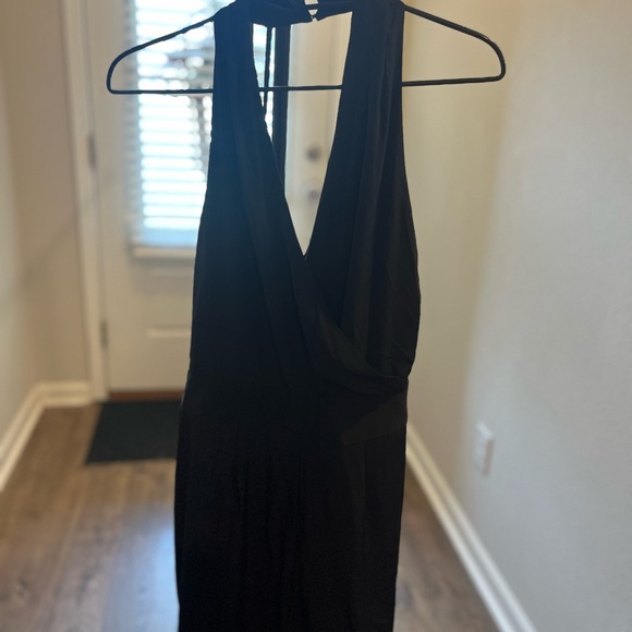 Express Black Backless jumpsuit- size 4 - Picture 2 of 16